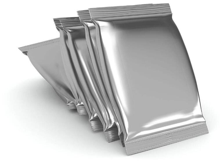 Peb tshwj xeeb kev khiav dej num ntawm txhuas cov hnab yas